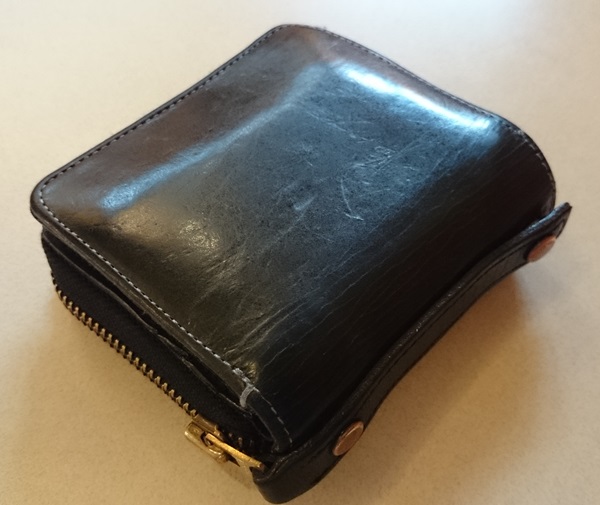LIN－KU（リンク）二つ折り財布