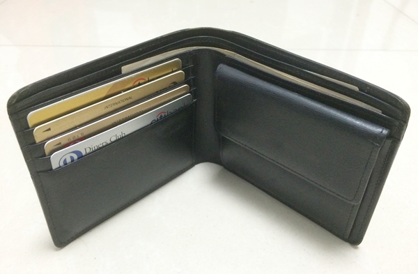 バーバリー２つ折り財布」約10年使用メリット・デメリット徹底レビュー 