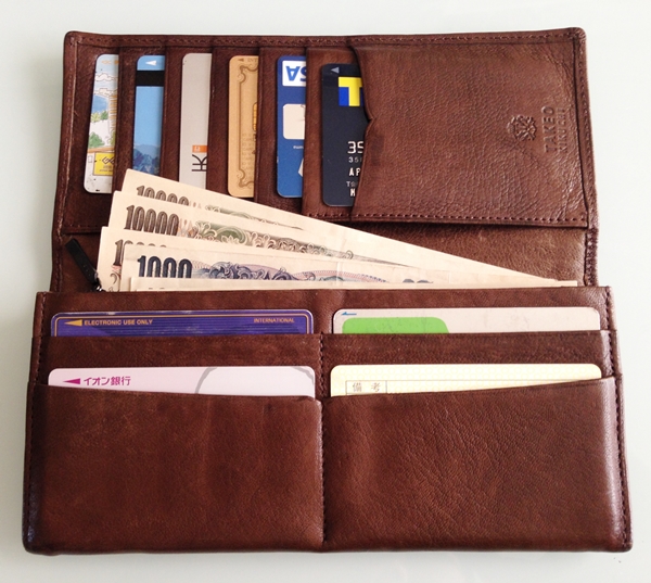 使いやすい内装の長財布