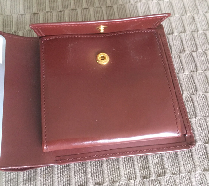 5年使っているカルティエの二つ折り財布カボションをレビュー 